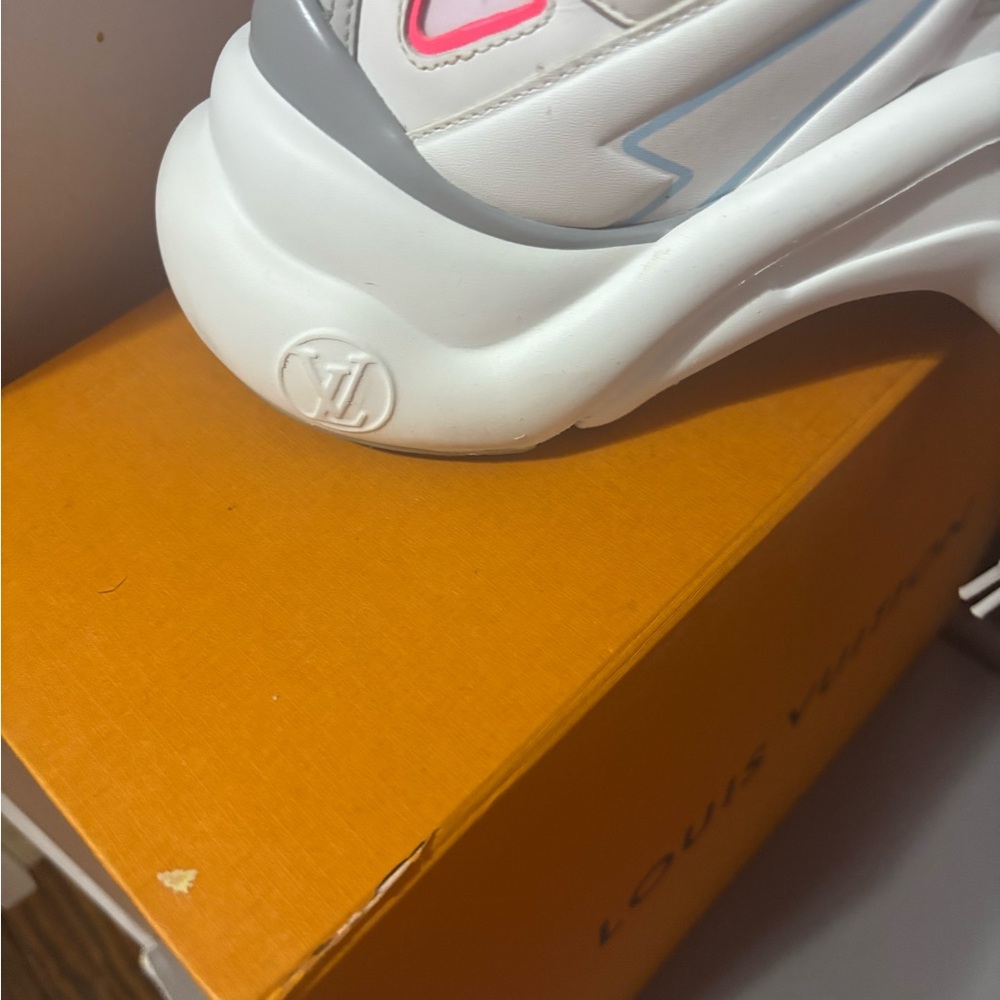 Louis Vuitton White and Gray Sneakers with Pink Accents - Picture 3 of 3